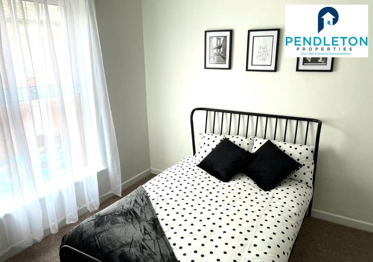 Villa Modern 3 Bed House With Free Parking And Wi-Fi Preston  Exterior foto