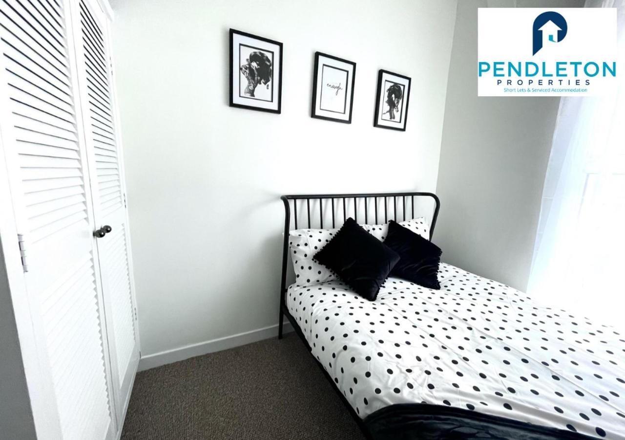 Villa Modern 3 Bed House With Free Parking And Wi-Fi Preston  Exterior foto